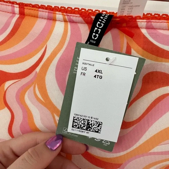 H&M | Plus-Size Knee Length Mesh Skirt Orange, Pink and White Swirl Pattern (4X) - Picture 2 of 11